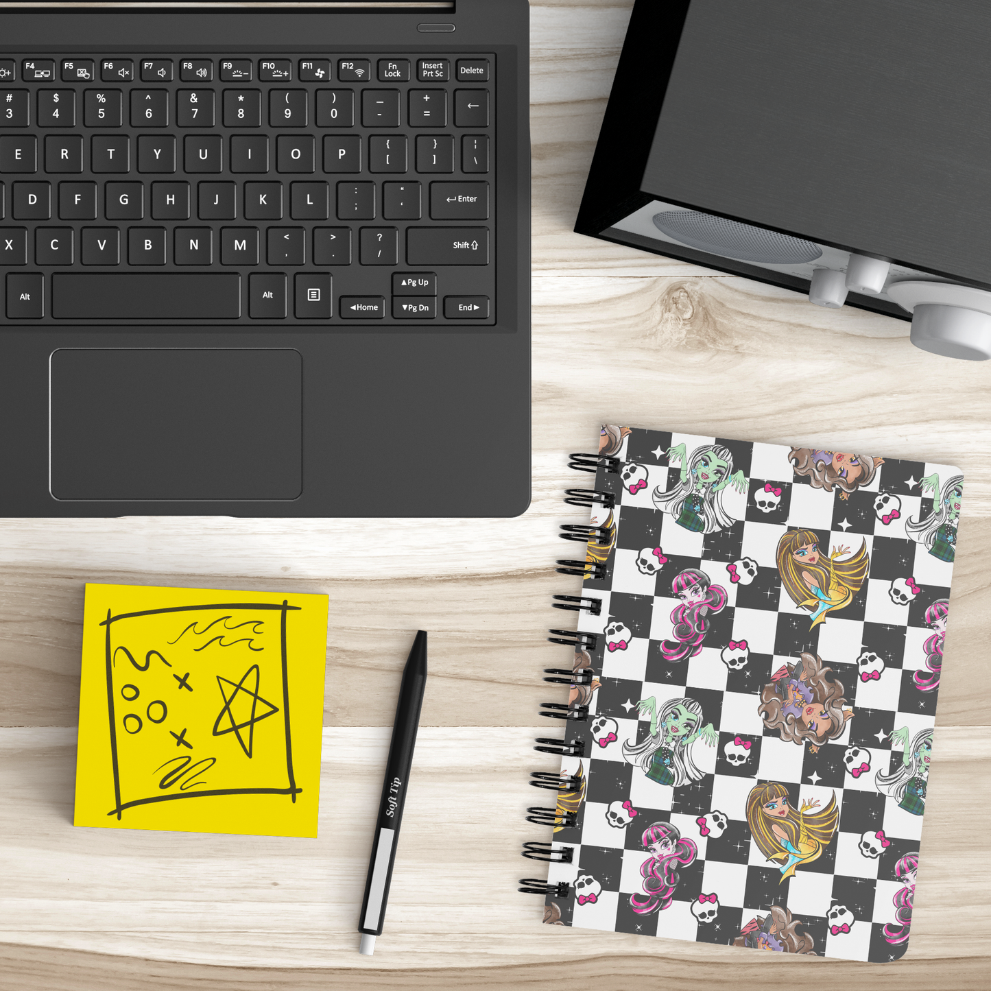 MH_Notebook_SB_Lifestyle_Mockup.png