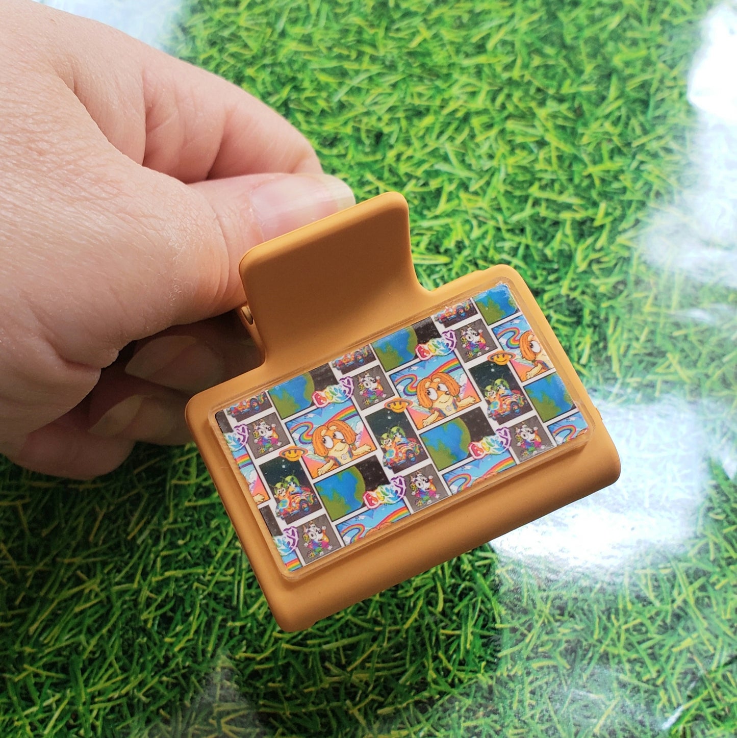 LF Inspired Cartoon Dog Hair Claw (Small)