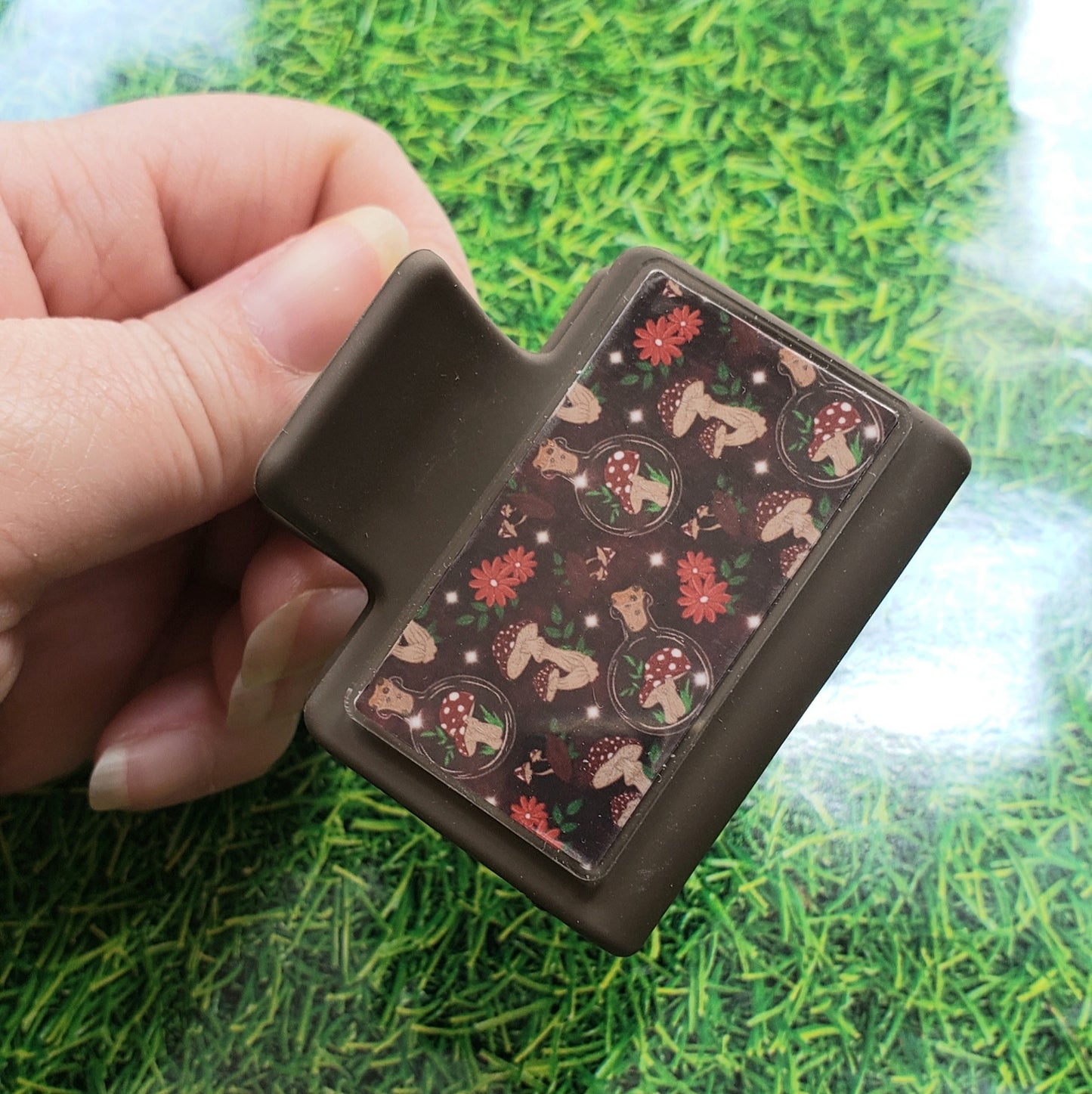 Brown Mushroom Hair Claw (Small)