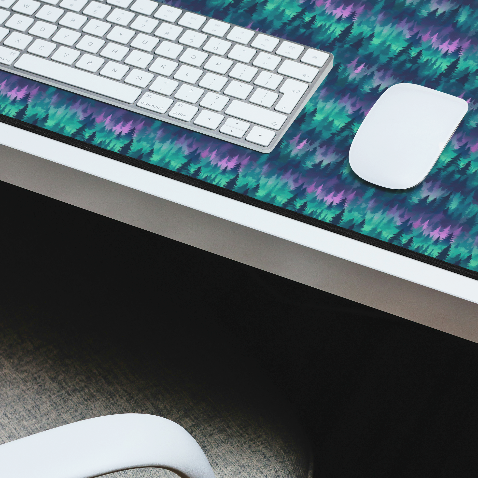 Northern_Lights_Desk_Mat_DeskMat_L_Closeup_Master_Mockup.png